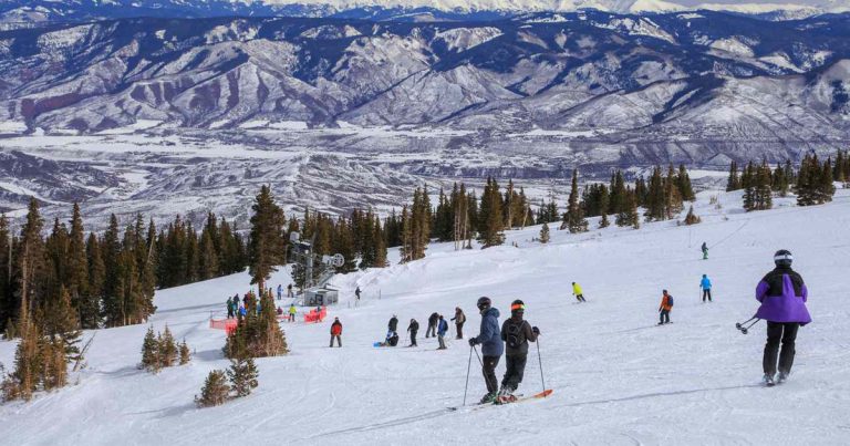 Top 10 Best Ski Resorts in US